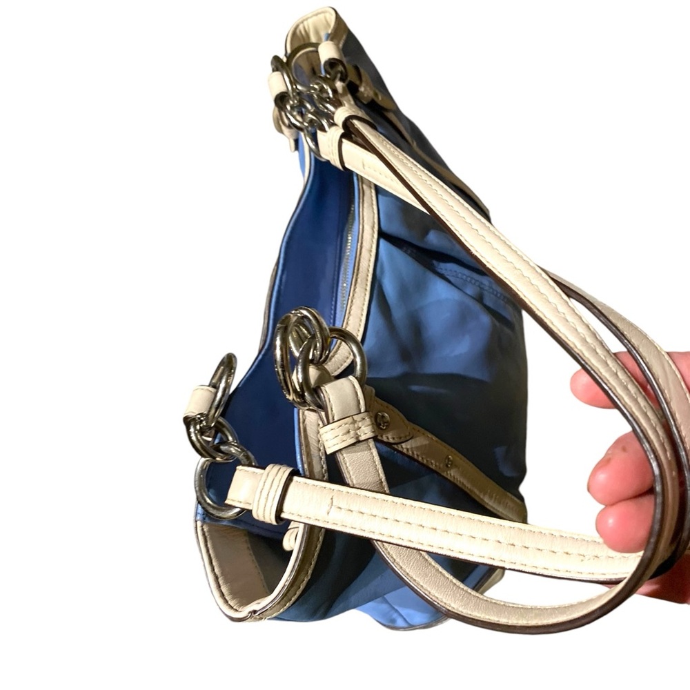 COACH Vintage Alexandra Chain Lt Blue & Cream Leather Large Tote HandBag F20812 - Picture 4 of 12